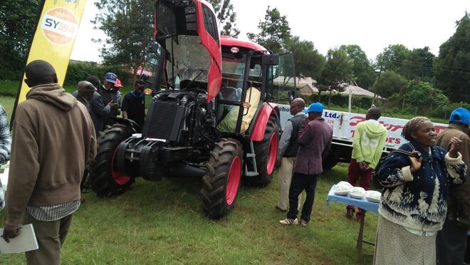 20170821_Tractor Show projíždí Keňou 3