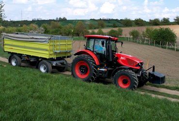 Farming Simulator versus realita. Jaké to je poprvé řídit traktor ZETOR?