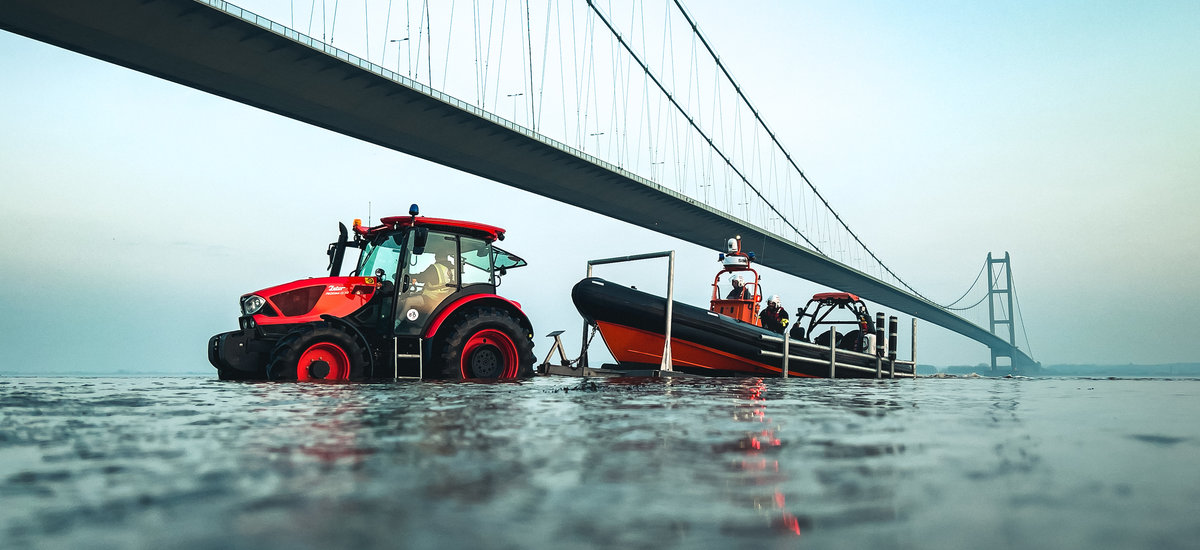 Traktor, který pomáhá zachraňovat životy