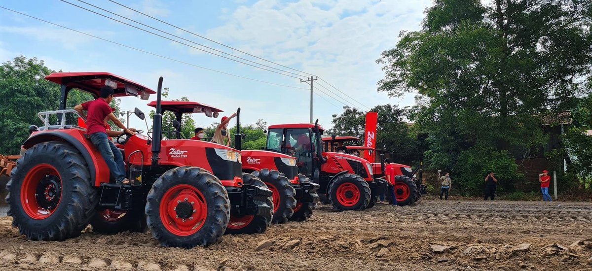 Na plantážích ve Vietnamu se opět prohánějí traktory ZETOR